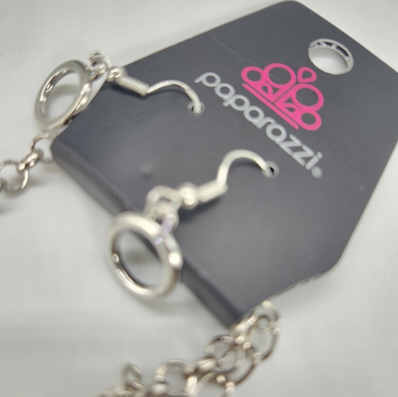 PAPARAZZI BLUE Ocean Heart Necklace ๐ - Picture 6 of 7